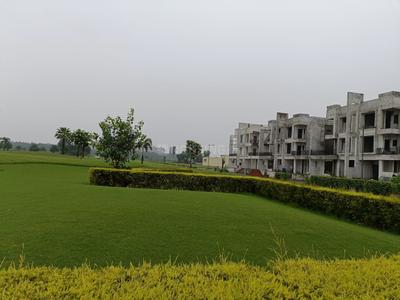 Image of 100 Sq.ft Residential Plot / Land for sale in Supertech Golf Country, Yeida, Greater Noida for Rs. 7000000