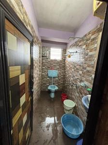 Bathroom Image of 1750 Sq.ft 4 BHK Apartment / Flat for sale in Kankurgachi Kolkata for Rs. 15000000