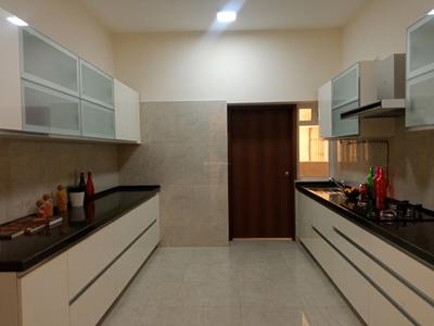 Kitchen Image of 4000 Sq.ft 4 BHK Apartment / Flat for rent in K Raheja Vivarea, Madanpura Mumbai for Rs. 700000