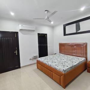 Bedroom Image of 2000 Sq.ft 3 BHK Builder Floor for rent in Lajpat Nagar New Delhi for Rs. 120000