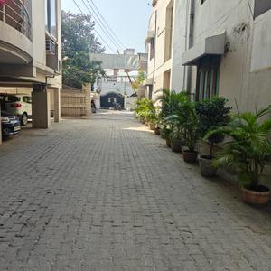 Image of 2175 Sq.ft 4 BHK Apartment / Flat for rent in George Town, Allahabad for Rs. 36000