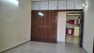 Bedroom Image of 1800 Sq.ft 3 BHK Apartment / Flat for rent in Omaxe Heights, Sector 86 Faridabad for Rs. 32000