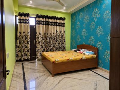 Bedroom Image of 2500 Sq.ft 3 BHK Independent House for sale in Maruti Kunj Gurgaon for Rs. 7800000