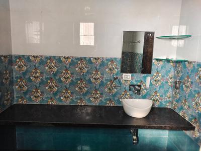 Bathroom Image of 1200 Sq.ft 2 BHK Builder Floor for rent in Keshar Vihar Jaipur for Rs. 12000