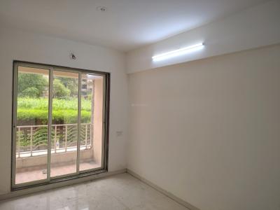 Living Room Image of 500 Sq.ft 2 BHK Apartment / Flat for rent in Cosmos Enclave, Kasarvadavali Thane for Rs. 17999