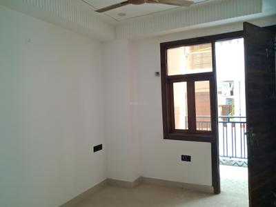 Bedroom Image of 1250 Sq.ft 3 BHK Apartment / Flat for sale in JMD Siddhi Vinayak, Sector 73 Noida for Rs. 6500003