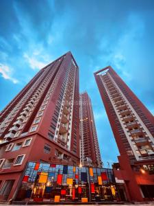 Image of 699 Sq.ft 2 BHK Apartment / Flat for sale in SPR The Sky Tower 1, Perambur, Chennai for Rs. 12000000