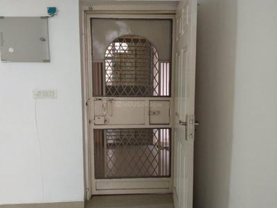 Kitchen Image of 930 Sq.ft 2 BHK Apartment / Flat for rent in Supertech Cape Town, Sector 74 Noida for Rs. 25000