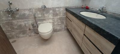 Bathroom Image of 980 Sq.ft 2 BHK Apartment / Flat for rent in Dahisar West Mumbai for Rs. 55000