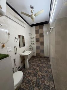 Image of 850 Sq.ft 2 BHK Builder Floor for rent in Hari Nagar, New Delhi for Rs. 25000