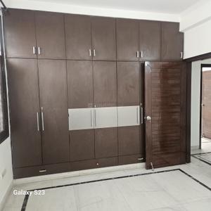 Bedroom Image of 2800 Sq.ft 4 BHK Builder Floor for rent in Unitech Residency Greens, Sector 46 Gurgaon for Rs. 75000