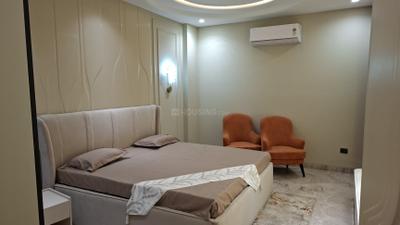 Bedroom Image of 3600 Sq.ft 4 BHK Builder Floor for sale in Janakpuri New Delhi for Rs. 82500000
