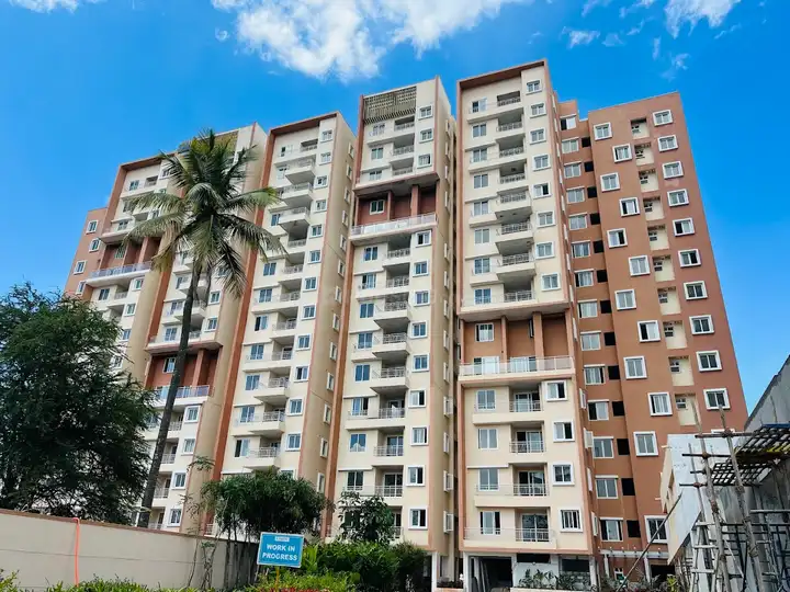 Shriram Solitaire Main Image 1