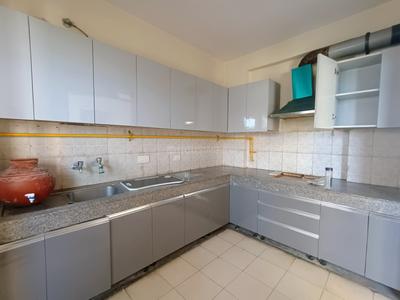 Kitchen Image of 2365 Sq.ft 4 BHK Apartment / Flat for sale in Umang Monsoon Breeze Phase 2, Sector 78 Gurgaon for Rs. 25000000