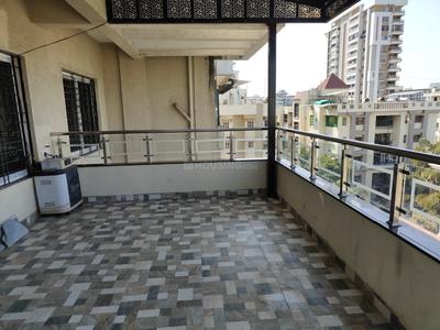 Balcony Image of 2400 Sq.ft 3 BHK Apartment / Flat for rent in Shivaji Nagar Nagpur for Rs. 75000