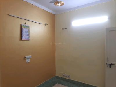 Bedroom Image of 900 Sq.ft 2 BHK Builder Floor for rent in Palam Vihar Gurgaon for Rs. 22000