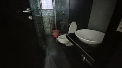Pride Valencia Bathroom Two 4