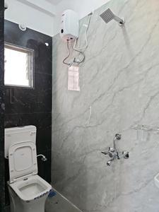 Common Bathroom Image of 450 Sq.ft 1 RK Apartment / Flat for rent in Lohegaon Pune for Rs. 13000