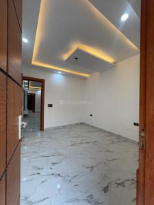 Bedroom Image of 1750 Sq.ft 4 BHK Apartment / Flat for sale in Sector 73 Noida for Rs. 8750000