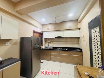 Kitchen Image of 1750 Sq.ft 3 BHK Apartment / Flat for rent in Shivshakti Royal Glory, Vaishno Devi Circle Ahmedabad for Rs. 34000