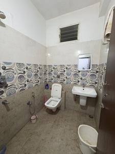 Bathroom Image of 1300 Sq.ft 3 BHK Independent House for rent in Bhawrasla Indore for Rs. 18000