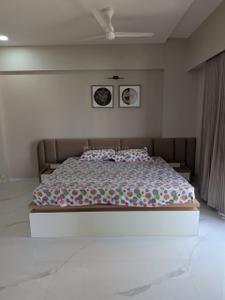 Bedroom Image of 2565 Sq.ft 3 BHK Apartment / Flat for sale in Vardhman Kajal Blossom, Navrangpura Ahmedabad for Rs. 21100000