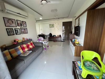 Hall Image of 1100 Sq.ft 2.5 BHK Apartment / Flat for sale in Sonali Raut Building, Dharamveer Nagar Thane for Rs. 18500000