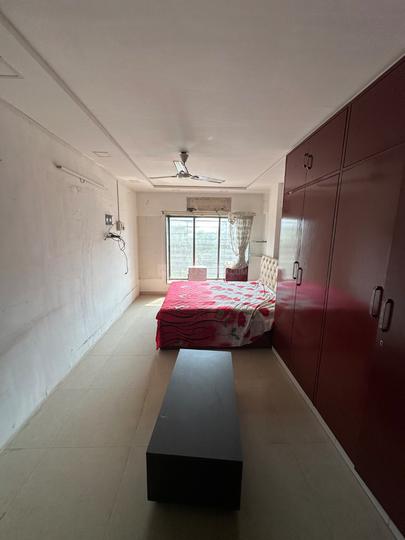 PLATNIUM BUILDING Main Image 1