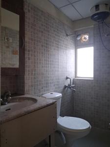 Common Bathroom Image of 825 Sq.ft 2 BHK Apartment / Flat for sale in Paras Tierea, Sector 137 Noida for Rs. 7200000