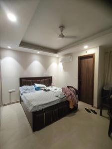Bedroom Image of 1530 Sq.ft 3 BHK Builder Floor for rent in Ramesh Nagar New Delhi for Rs. 50000