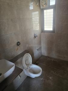 Bathroom Image of 1200 Sq.ft 3 BHK Apartment / Flat for rent in Rushabhdev Sharan Circle Homes, Chandkheda Ahmedabad for Rs. 27000