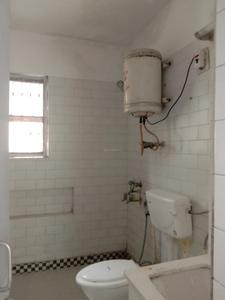Common Bathroom Image of 1400 Sq.ft 3 BHK Builder Floor for sale in DDA Flats Sarita Vihar, Sarita Vihar New Delhi for Rs. 26500000