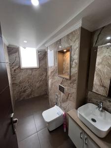 Bathroom Image of 2690 Sq.ft 3 BHK Builder Floor for rent in Sushant Lok Phase 1 Gurgaon for Rs. 110000