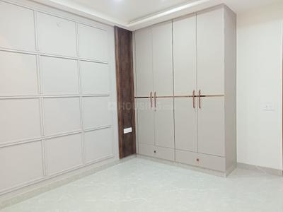 Bedroom Image of 1305 Sq.ft 3 BHK Builder Floor for sale in Shahdara New Delhi for Rs. 15500000