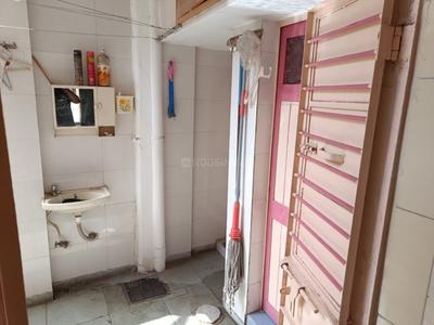 Bathroom Image of 850 Sq.ft 2 BHK Independent House for rent in Ghodasar Ahmedabad for Rs. 16000
