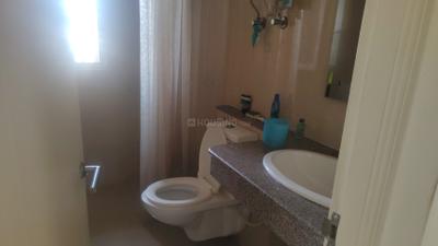Bathroom Image of 1395 Sq.ft 3 BHK Apartment / Flat for sale in Emaar Emerald Estate, Sector 65 Gurgaon for Rs. 23500000