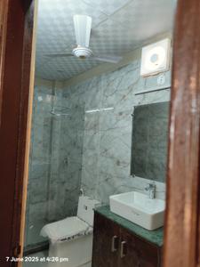 Bathroom Image of 3200 Sq.ft 3 BHK Builder Floor for rent in Sector 15A Noida for Rs. 125000