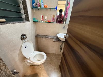 Image of 600 Sq.ft 1 BHK Apartment / Flat for rent in Kasarvadavali, Thane for Rs. 32000