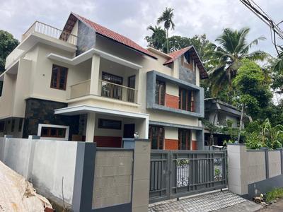Image of 2450 Sq.ft 4 BHK Independent House for sale in Mulanthuruthy, Kochi for Rs. 12000000