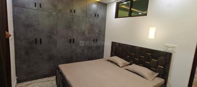 Bedroom Image of 900 Sq.ft 2 BHK Builder Floor for rent in Rajouri Garden New Delhi for Rs. 36000