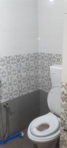 Bathroom Image of 1150 Sq.ft 2 BHK Apartment / Flat for rent in Jubilee Hills Hyderabad for Rs. 32000