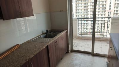 Kitchen Image of 1320 Sq.ft 3 BHK Apartment / Flat for rent in DLF Express Greens, Manesar Gurgaon for Rs. 30000