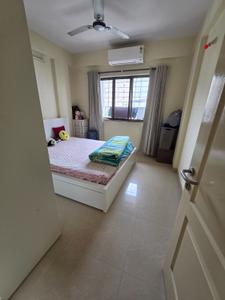 Bedroom Image of 750 Sq.ft 2 BHK Apartment / Flat for rent in Raheja Reflections, Kandivali East Mumbai for Rs. 59000