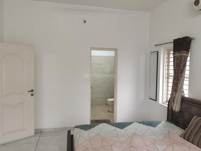 Bedroom Image of 2700 Sq.ft 3 BHK Independent House for rent in Thaltej Ahmedabad for Rs. 60000