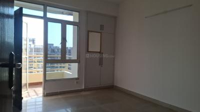 Bedroom Image of 1320 Sq.ft 2 BHK Apartment / Flat for sale in Supertech Livingston, Crossings Republik Ghaziabad for Rs. 10300000
