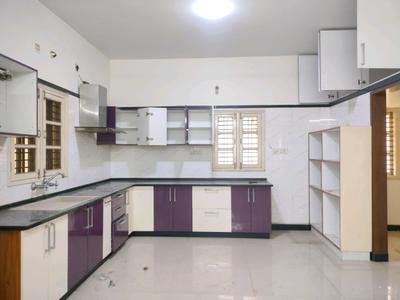 Kitchen Image of 1850 Sq.ft 3 BHK Builder Floor for rent in HSR Layout Bengaluru for Rs. 100000
