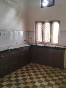 Kitchen Image of 1500 Sq.ft 5 BHK Villa for rent in Priyadarshni Colony Jabalpur for Rs. 30000