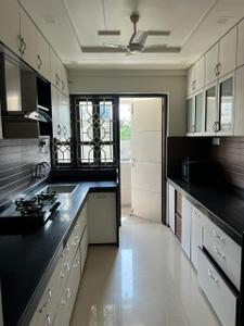 Kitchen Image of 2300 Sq.ft 4 BHK Apartment / Flat for rent in Ramdaspeth Nagpur for Rs. 150000