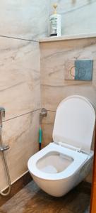 Image of 720 Sq.ft 2 BHK Builder Floor for rent in Janakpuri, New Delhi for Rs. 35000