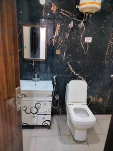 Bathroom Image of 1400 Sq.ft 2 BHK Builder Floor for rent in Sector 46 Gurgaon for Rs. 52000